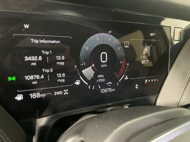 2025 GMC Yukon XL Vehicle Photo in GILBERT, AZ 85297-0402