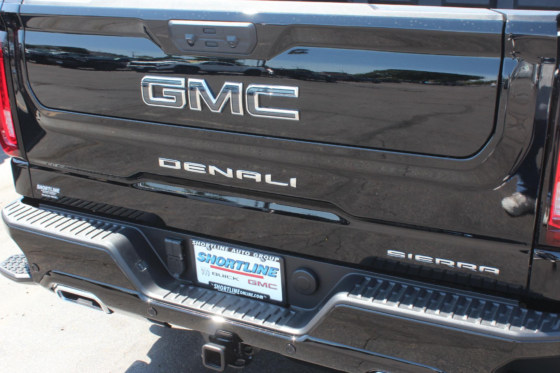 2026 GMC Sierra 1500 Vehicle Photo in AURORA, CO 80012-4011