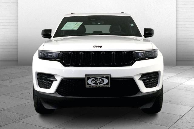 2023 Jeep Grand Cherokee Vehicle Photo in Kansas City, MO 64114