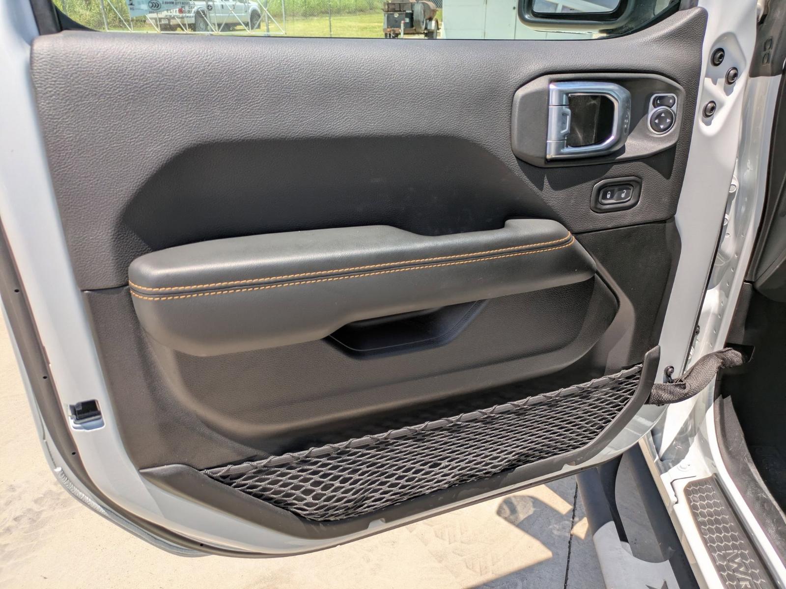 2024 Jeep Wrangler Vehicle Photo in Seguin, TX 78155