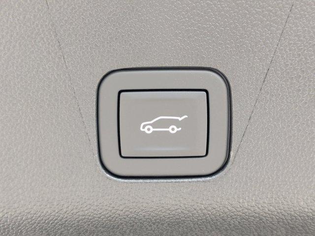 2025 Chevrolet Suburban Vehicle Photo in BRUNSWICK, GA 31525-1881