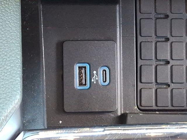 2024 Ford Expedition Vehicle Photo in DANBURY, CT 06810-5034