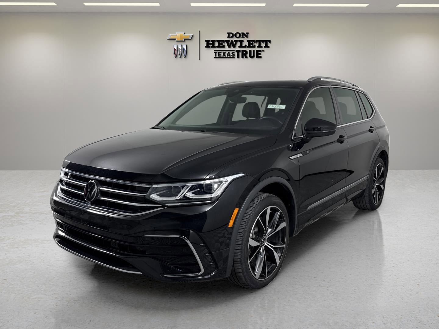 2024 Volkswagen Tiguan Vehicle Photo in GEORGETOWN, TX 78626-7508