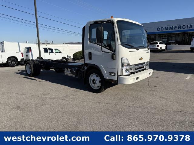2025 Chevrolet Low Cab Forward 5500 XG Vehicle Photo in ALCOA, TN 37701-3235