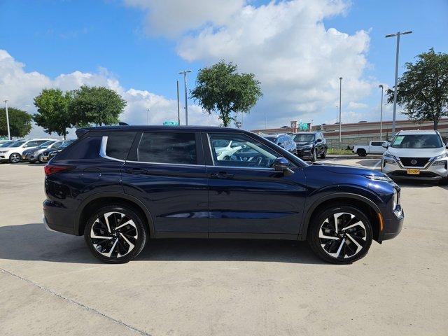 2023 Mitsubishi Outlander Vehicle Photo in San Antonio, TX 78209