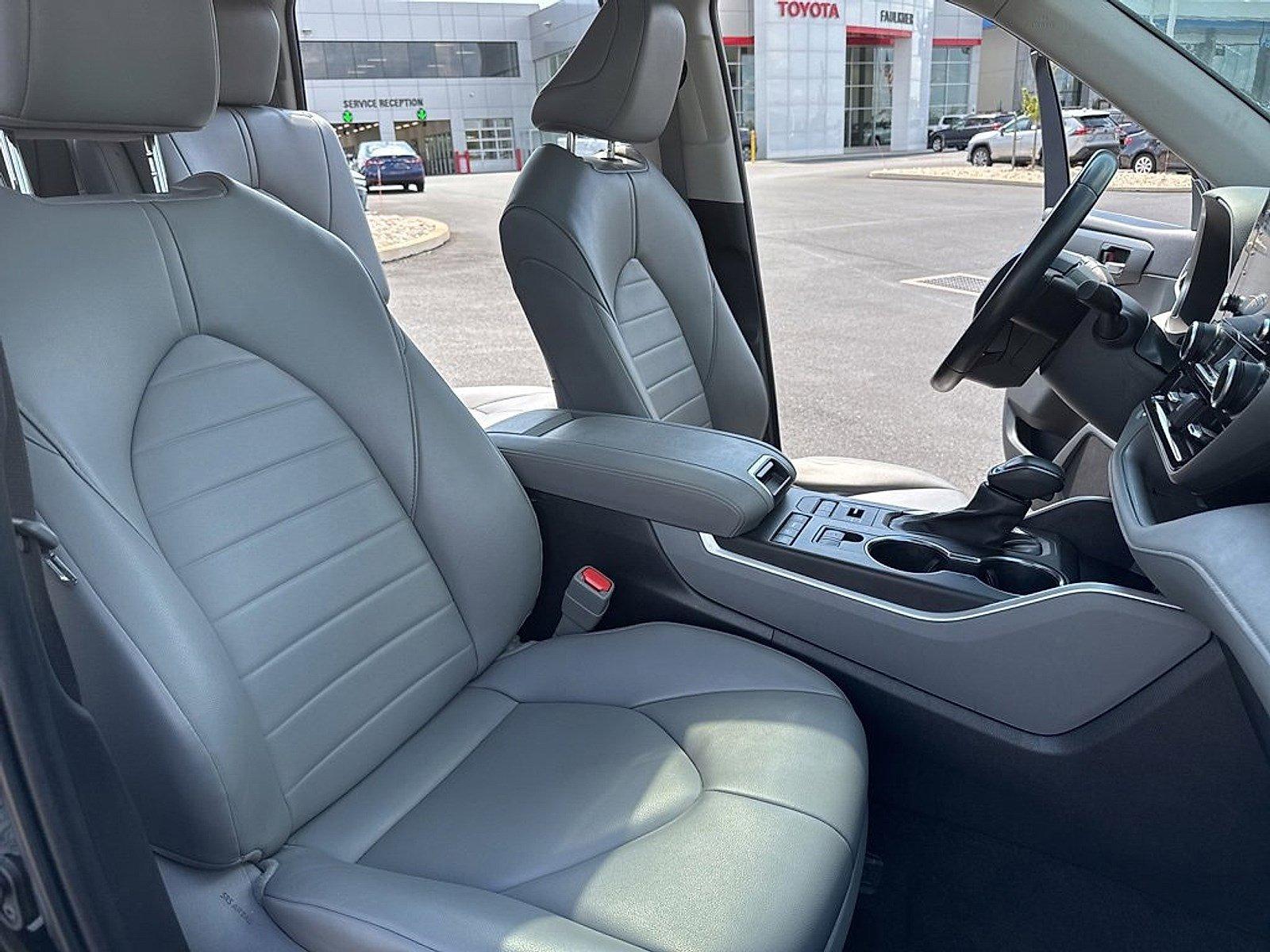 2022 Toyota Highlander Vehicle Photo in Harrisburg, PA 17111