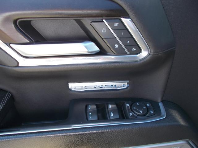 2024 GMC Sierra 1500 Vehicle Photo in LOWELL, MA 01852-4336