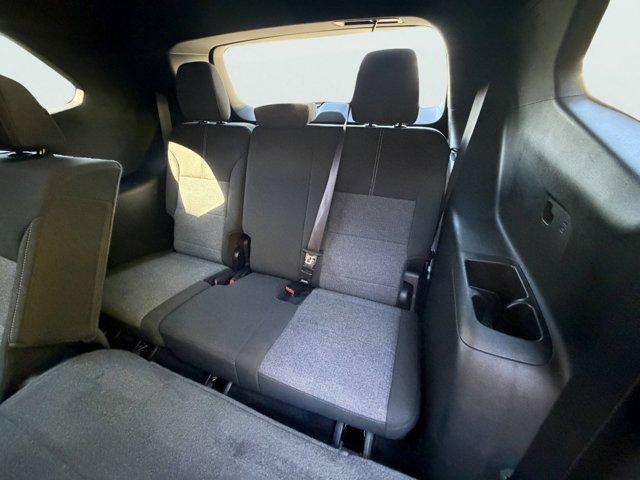 2025 GMC Acadia Vehicle Photo in LEOMINSTER, MA 01453-2952