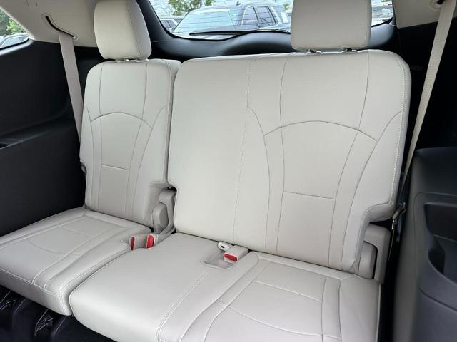 2023 Buick Enclave Vehicle Photo in COLUMBIA, MO 65203-3903