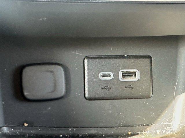 2023 GMC Acadia Vehicle Photo in ROCHESTER HILLS, MI 48307-2741
