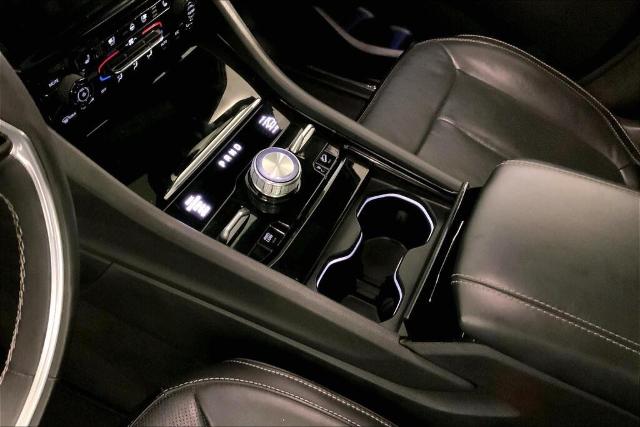 2024 Jeep Grand Cherokee Vehicle Photo in Kansas City, MO 64114