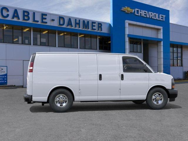 2025 Chevrolet Express Cargo Van Vehicle Photo in KANSAS CITY, MO 64114-4502