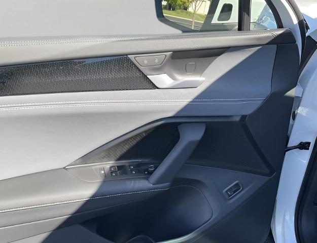 2025 Volkswagen Tiguan Vehicle Photo in Oshkosh, WI 54904