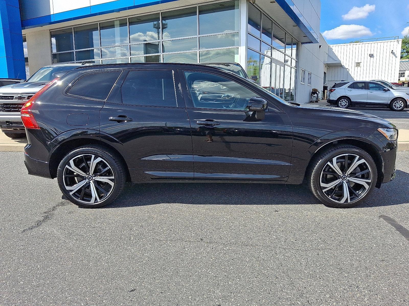 2022 Volvo XC60 Recharge Plug-In Hybrid Vehicle Photo in BETHLEHEM, PA 18017-9401