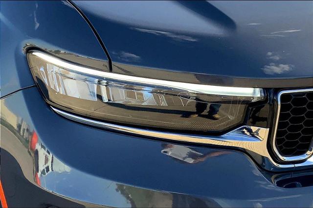 2023 Jeep Grand Cherokee L Vehicle Photo in TOPEKA, KS 66609-0000