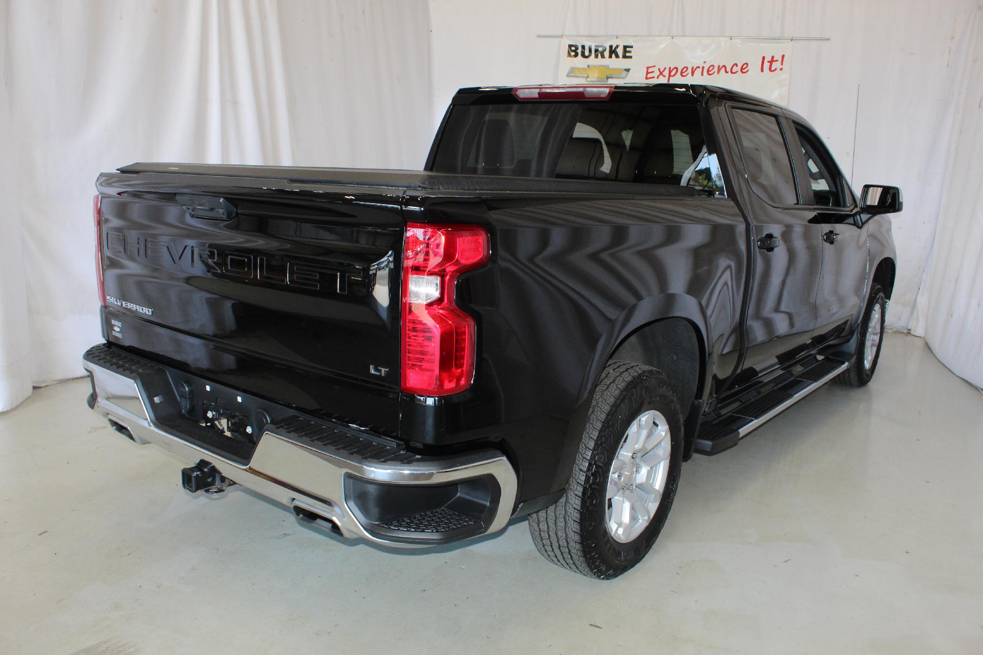 2023 Chevrolet Silverado 1500 Vehicle Photo in NORTHAMPTON, MA 01060-1120