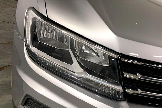 2021 Volkswagen Tiguan Vehicle Photo in Lees Summit, MO 64086