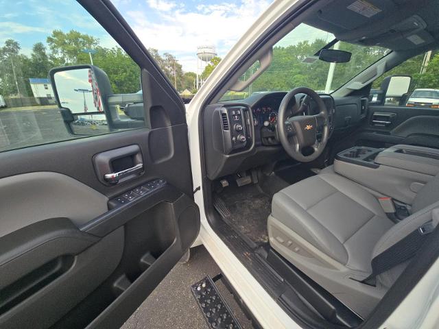 2024 Chevrolet Silverado Chassis Cab Vehicle Photo in INDEPENDENCE, MO 64055-1314