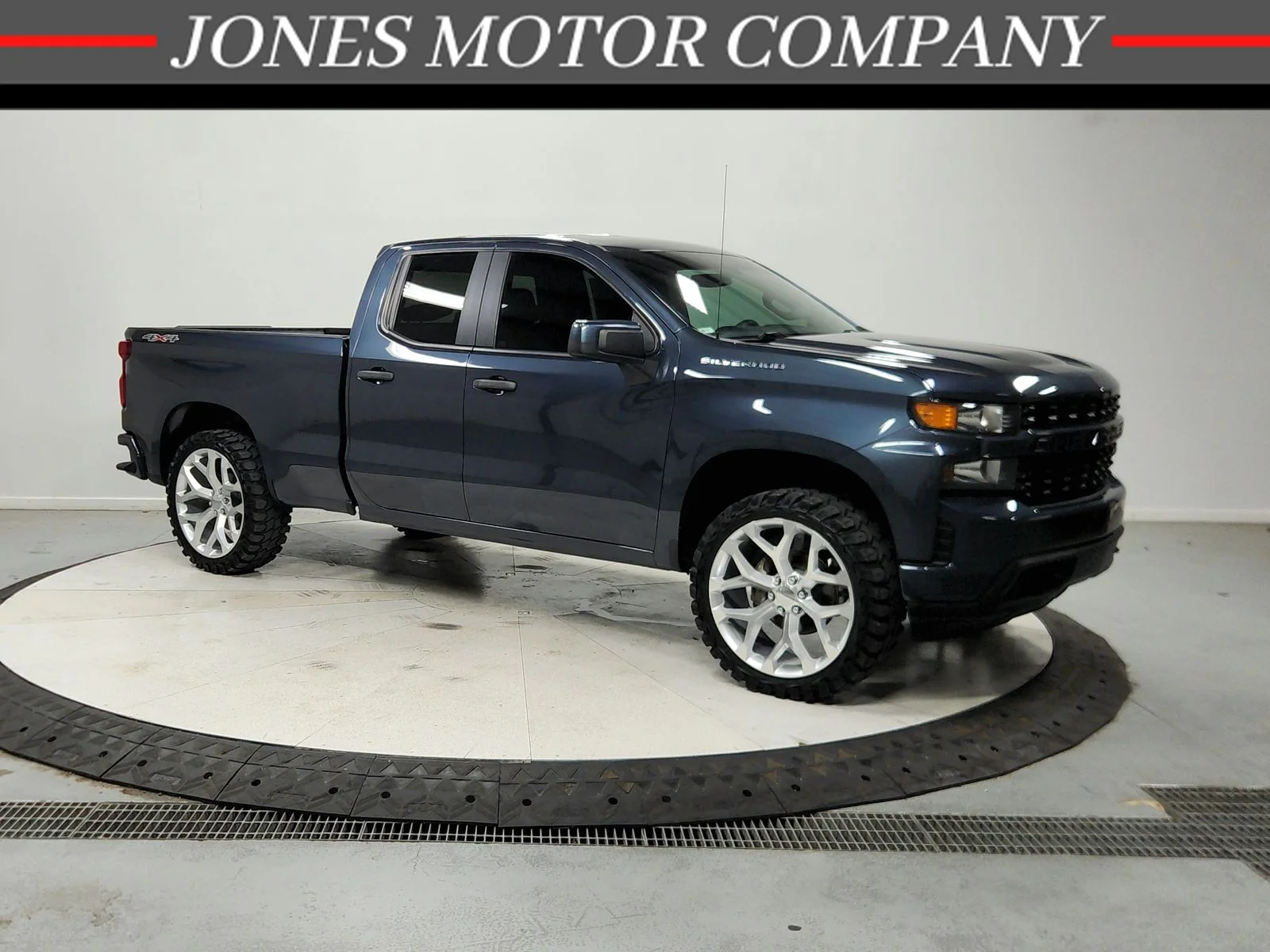 2019 Chevrolet Silverado 1500 Vehicle Photo in Savannah, TN 38372