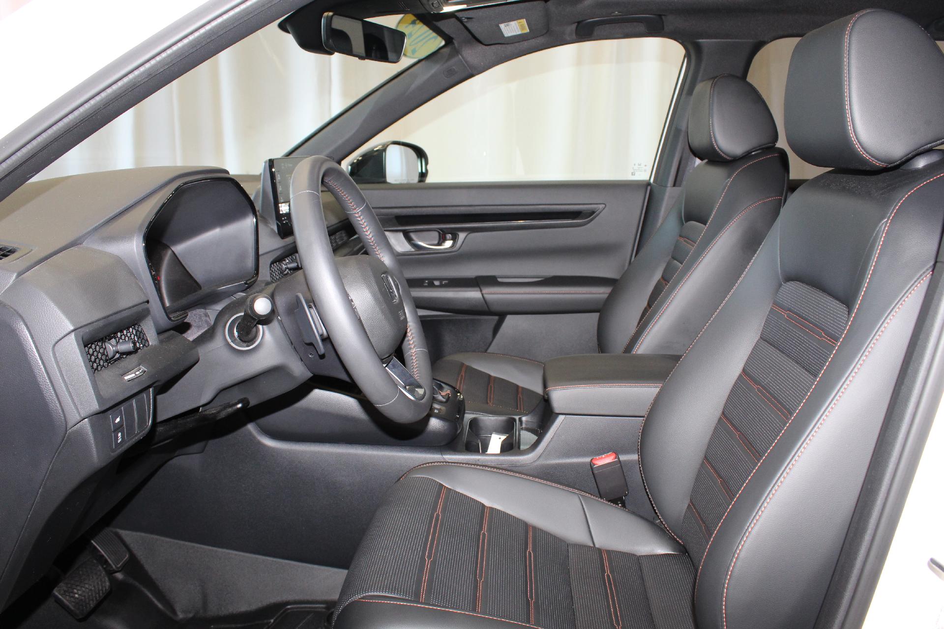 2024 Honda CR-V Hybrid Vehicle Photo in NORTHAMPTON, MA 01060-1120