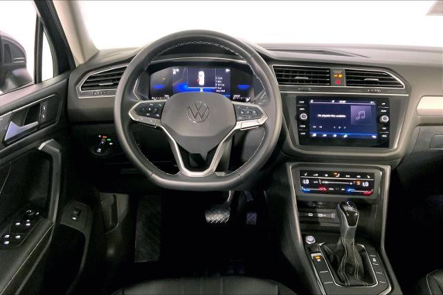 2024 Volkswagen Tiguan Vehicle Photo in KANSAS CITY, MO 64114-4502