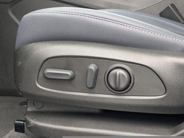 2025 Chevrolet Blazer Vehicle Photo in BRUNSWICK, GA 31525-1881