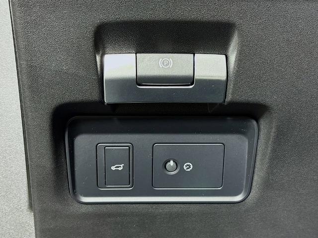 2020 Land Rover Discovery Sport Vehicle Photo in PUYALLUP, WA 98371-4149