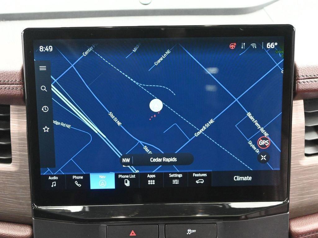 2022 Ford Expedition Max Vehicle Photo in Cedar Rapids, IA 52402