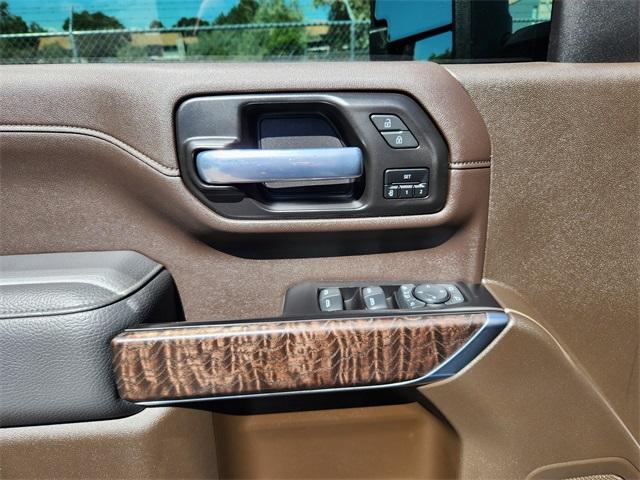 2022 GMC Sierra 2500 HD Vehicle Photo in AURORA, CO 80012-4011