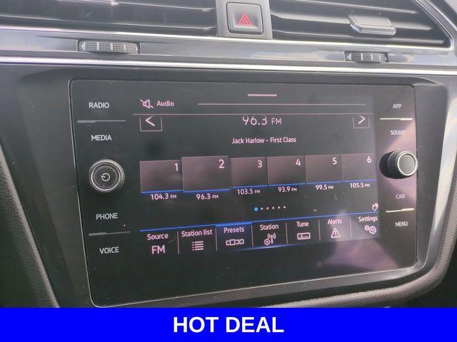 2021 Volkswagen Tiguan Vehicle Photo in Merrillville, IN 46410