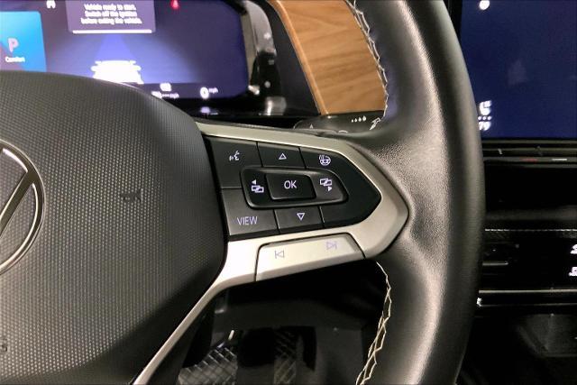 2024 Volkswagen Atlas Vehicle Photo in INDEPENDENCE, MO 64055-1314