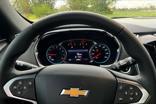 2023 Chevrolet Traverse Vehicle Photo in TOPEKA, KS 66609-0000