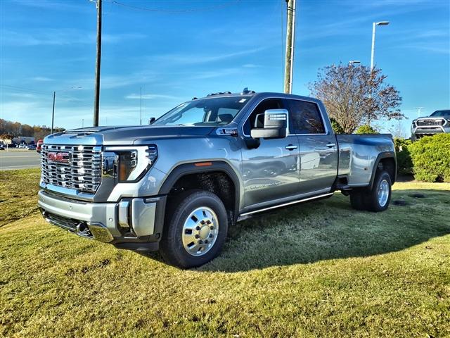 2026 GMC Sierra 3500 HD Vehicle Photo in SANFORD, NC 27332-9629