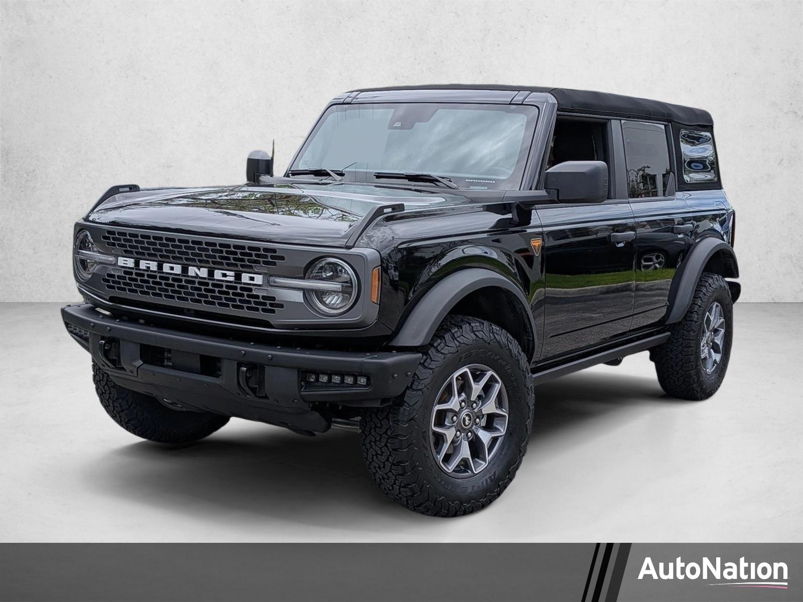 2024 Ford Bronco Vehicle Photo in Miami, FL 33015
