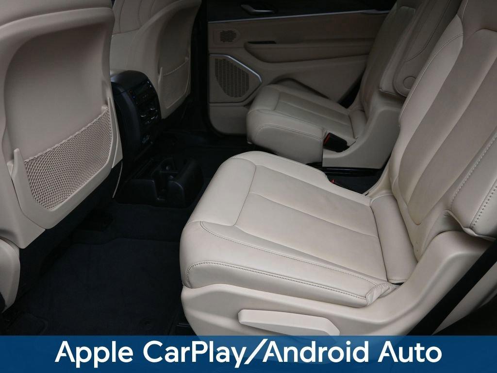 2021 Jeep Grand Cherokee L Vehicle Photo in Cedar Rapids, IA 52402