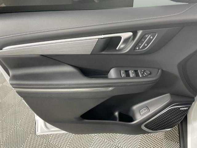 2025 Buick Enclave Vehicle Photo in GILBERT, AZ 85297-0402