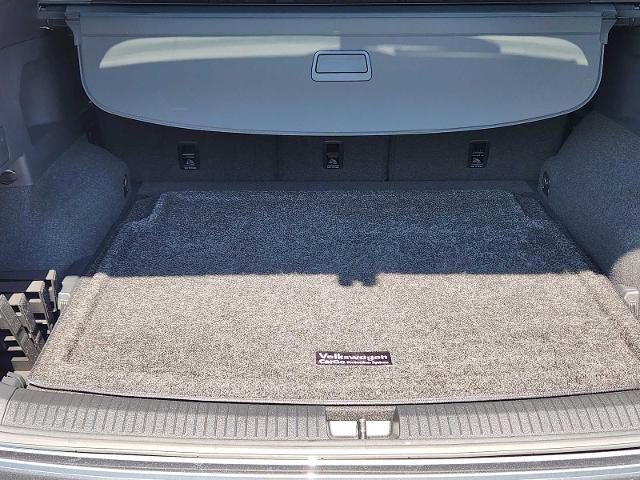 2021 Volkswagen Tiguan Vehicle Photo in DENTON, TX 76210-9321