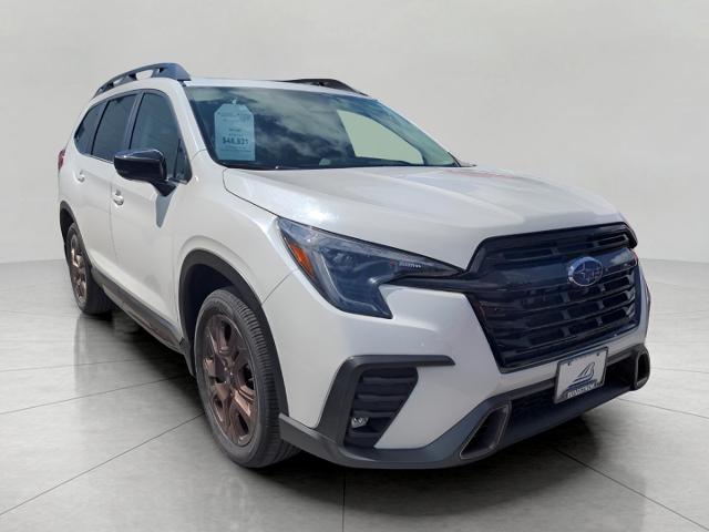 2025 Subaru Ascent Vehicle Photo in Neenah, WI 54956