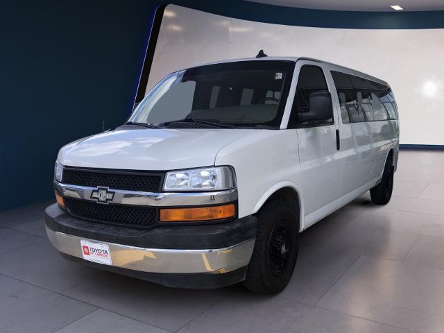 2017 Chevrolet Express Passenger Vehicle Photo in LAREDO, TX 78041-0006