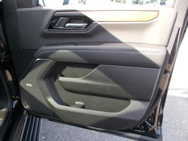 2026 GMC Yukon Vehicle Photo in LOWELL, MA 01852-4336