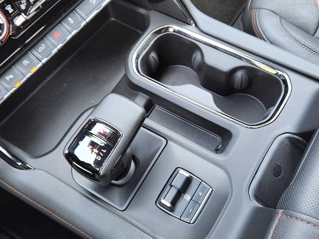 2023 GMC Sierra 1500 Vehicle Photo in DENTON, TX 76210-9321