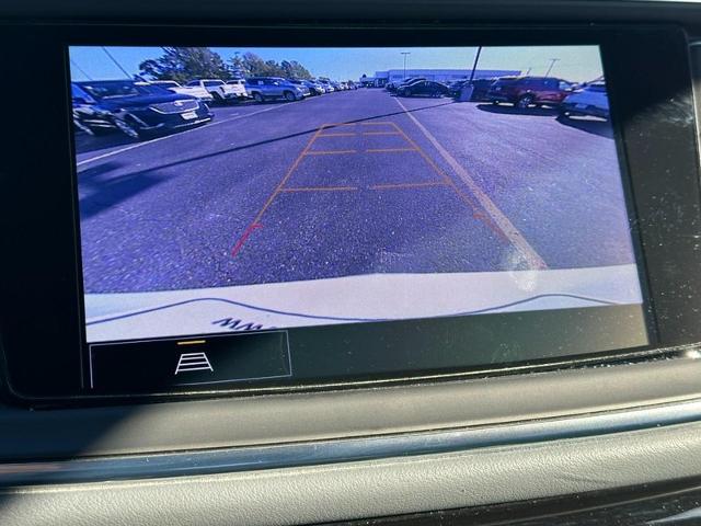 2023 Buick Enclave Vehicle Photo in COLUMBIA, MO 65203-3903