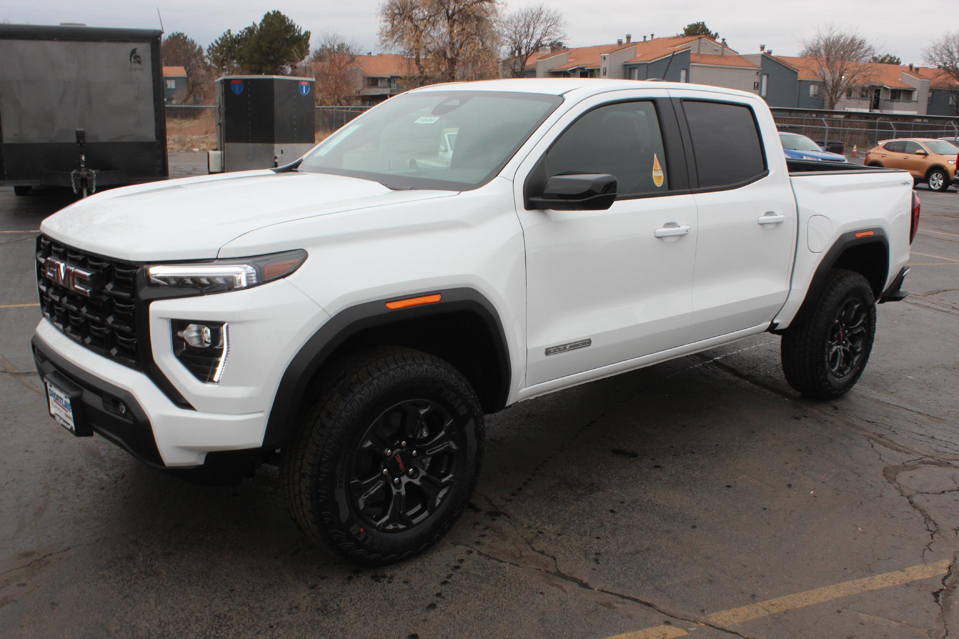 2025 GMC Canyon Vehicle Photo in AURORA, CO 80012-4011