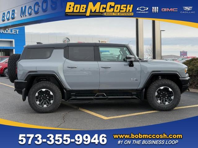 2024 GMC HUMMER EV SUV Vehicle Photo in COLUMBIA, MO 65203-3903
