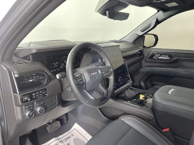 2025 GMC Yukon XL Vehicle Photo in GILBERT, AZ 85297-0402