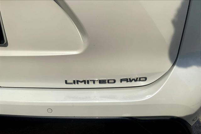 2021 Toyota Highlander Vehicle Photo in KANSAS CITY, MO 64114-4545