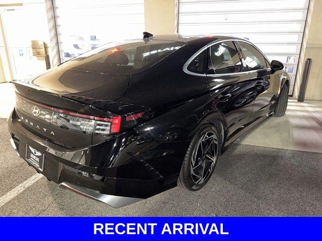 2024 Hyundai SONATA Vehicle Photo in Merrillville, IN 46410