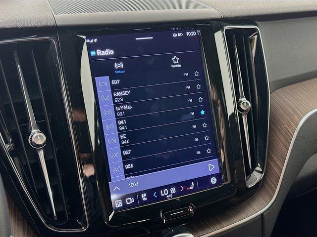 2022 Volvo XC60 Vehicle Photo in Flemington, NJ 08822