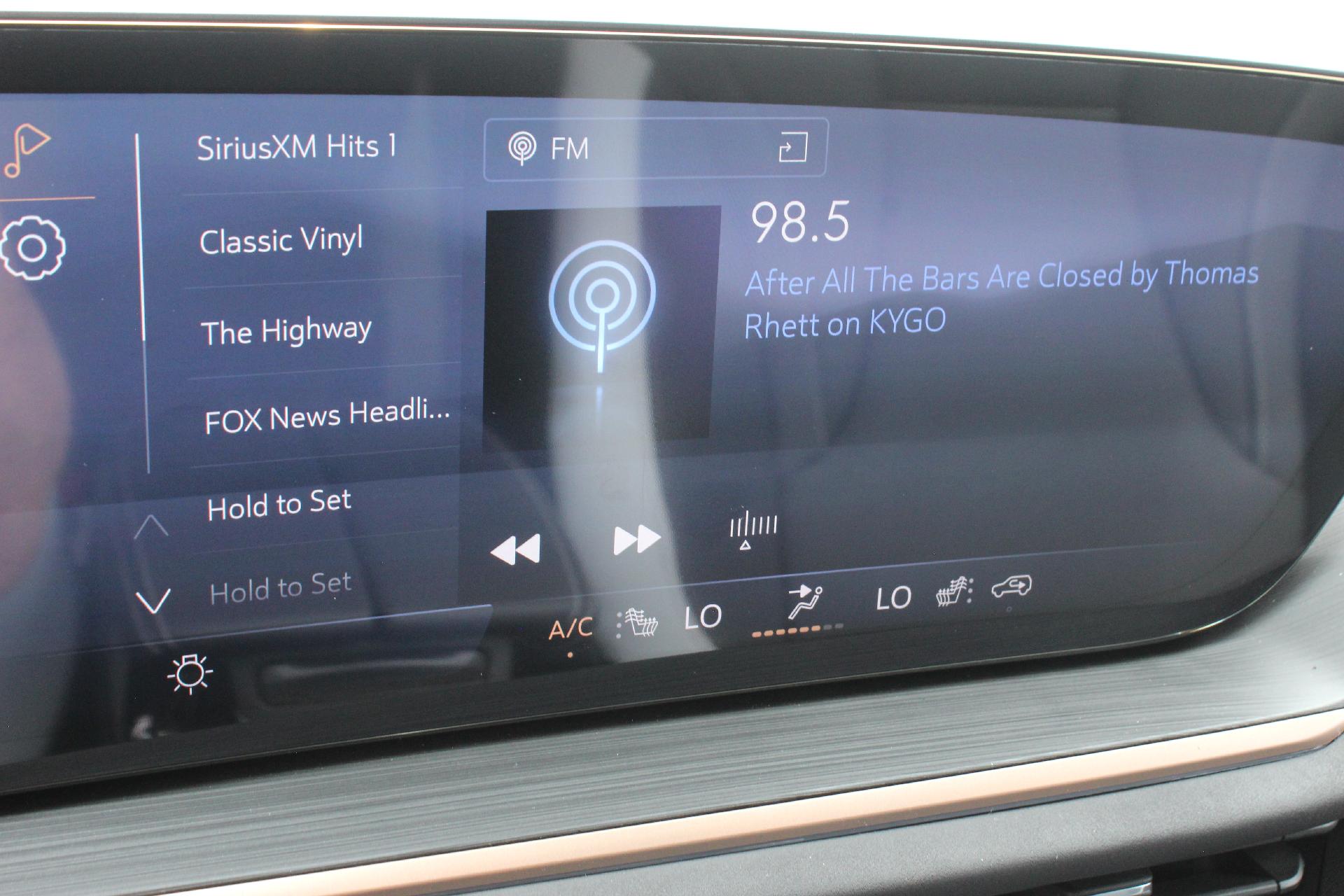 2025 Buick Envision Vehicle Photo in AURORA, CO 80012-4011