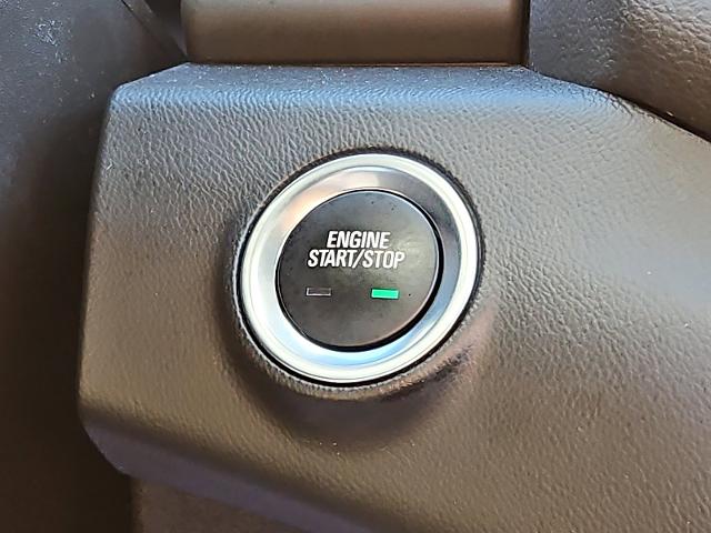 2022 GMC Terrain Vehicle Photo in TREVOSE, PA 19053-4984